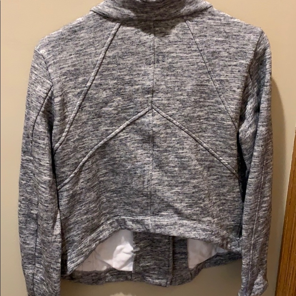 Cabi #596 hourglass jacket - Picture 2 of 5
